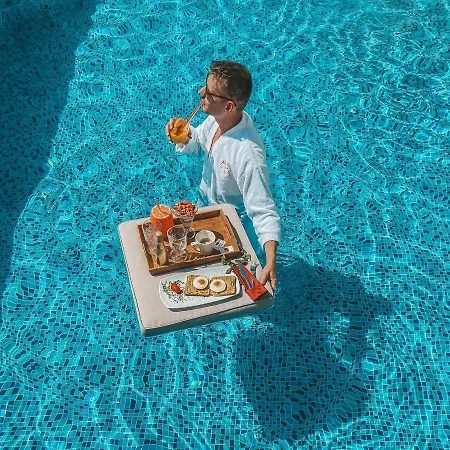 Agava Lux Rooms&pool 4* スプリト