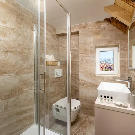 Guest house Agava Lux Rooms&pool Split