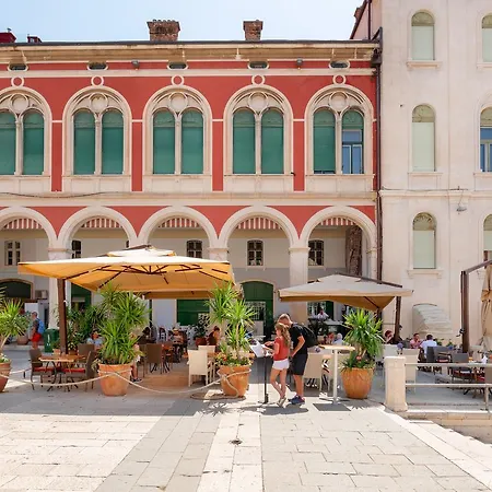 Agava Lux Rooms&pool 4*