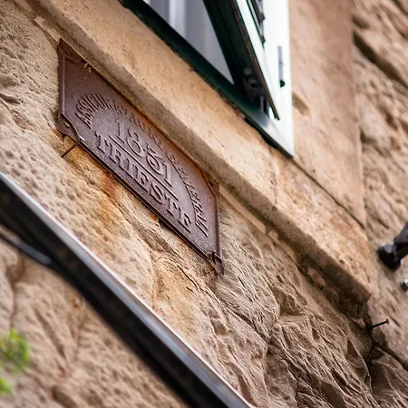 Agava Lux Rooms&pool 4* Split