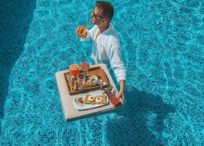 Agava Lux Rooms&pool 4* سبليت