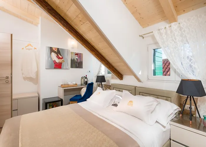 Agava Lux Rooms&pool بيت ضيافة