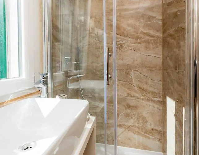 Agava Lux Rooms&pool