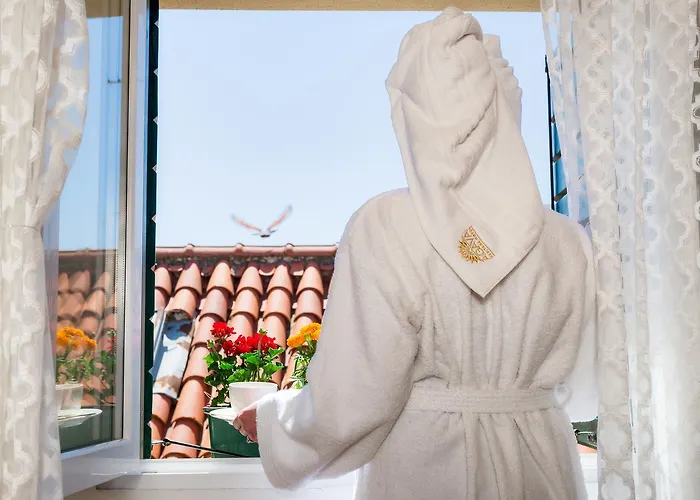 Agava Lux Rooms&pool 4* سبليت