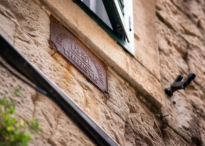 Agava Lux Rooms&pool 4* Сплит