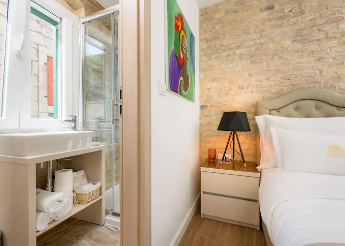 Agava Lux Rooms&pool