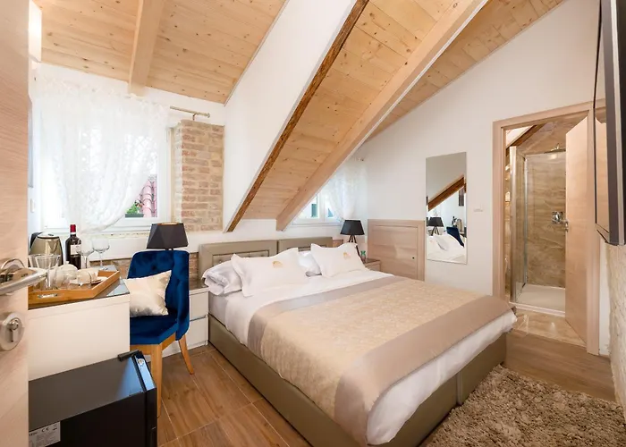 Agava Lux Rooms&pool بيت ضيافة