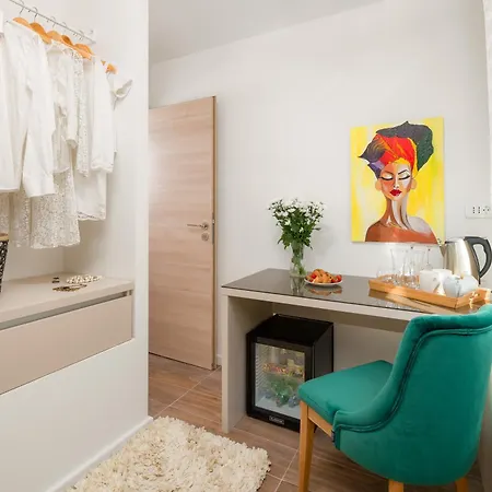 Agava Lux Rooms&pool Maison d'hôtes Split